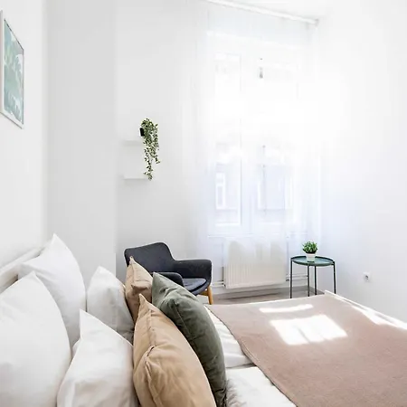 Ultra - Large - Sunny *