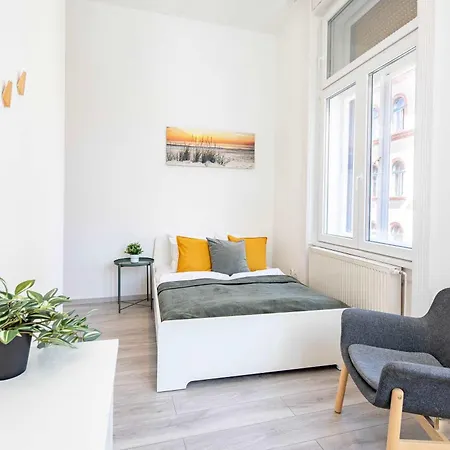Ultra - Large - Sunny Apartman Budapest
