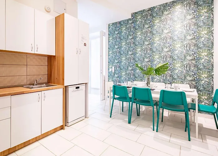 Ultra - Large - Sunny Apartmán
