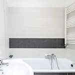 Ultra - Large - Sunny Apartament