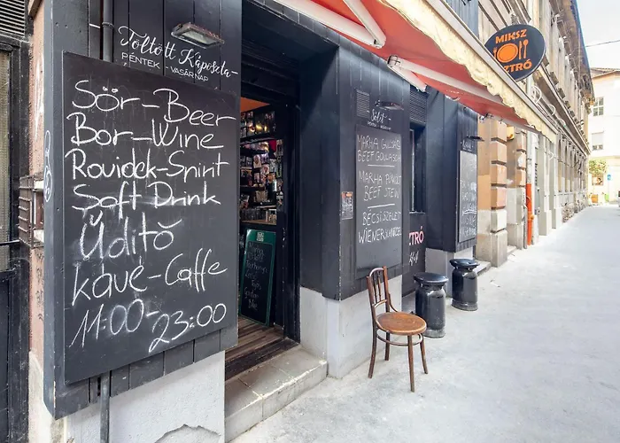 Ultra - Large - Sunny بودابست